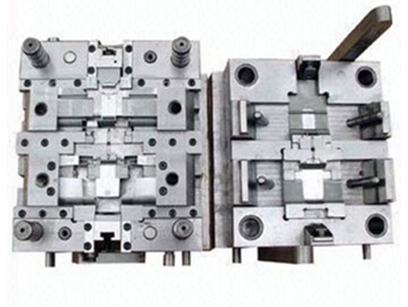 西双版纳精密塑料模-07